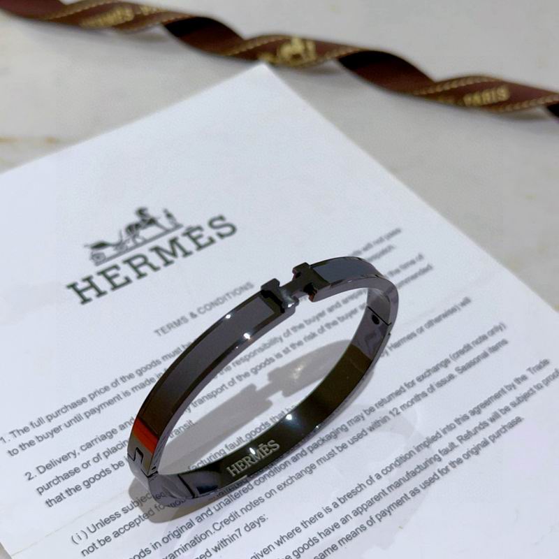 Hermes Bracelet 06yxh17